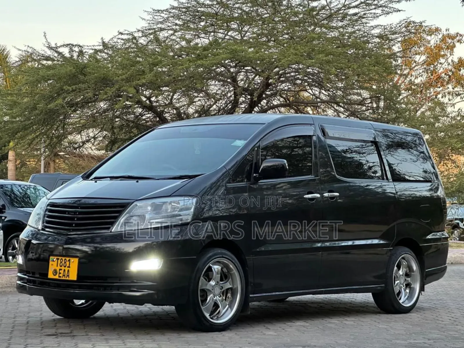Toyota Alphard 2005 Black