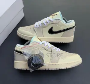 Air Jordan 1 Low Sneakers