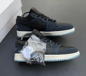 Air Jordan 1 Low Sneakers