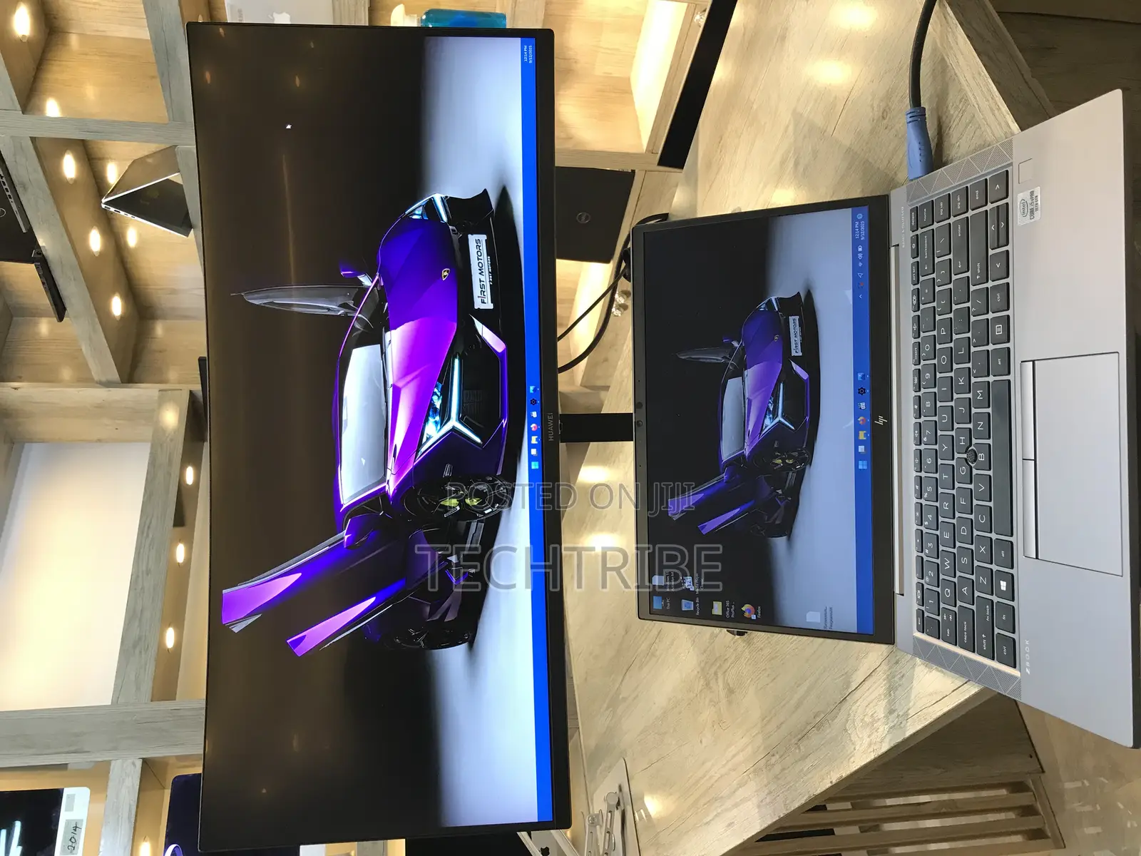 Huawei Curved Monitor