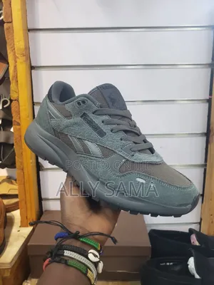 Men's Sneakers Reebok Material Leather
