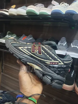 Men's Sneakers New Balance Material Leather 2025