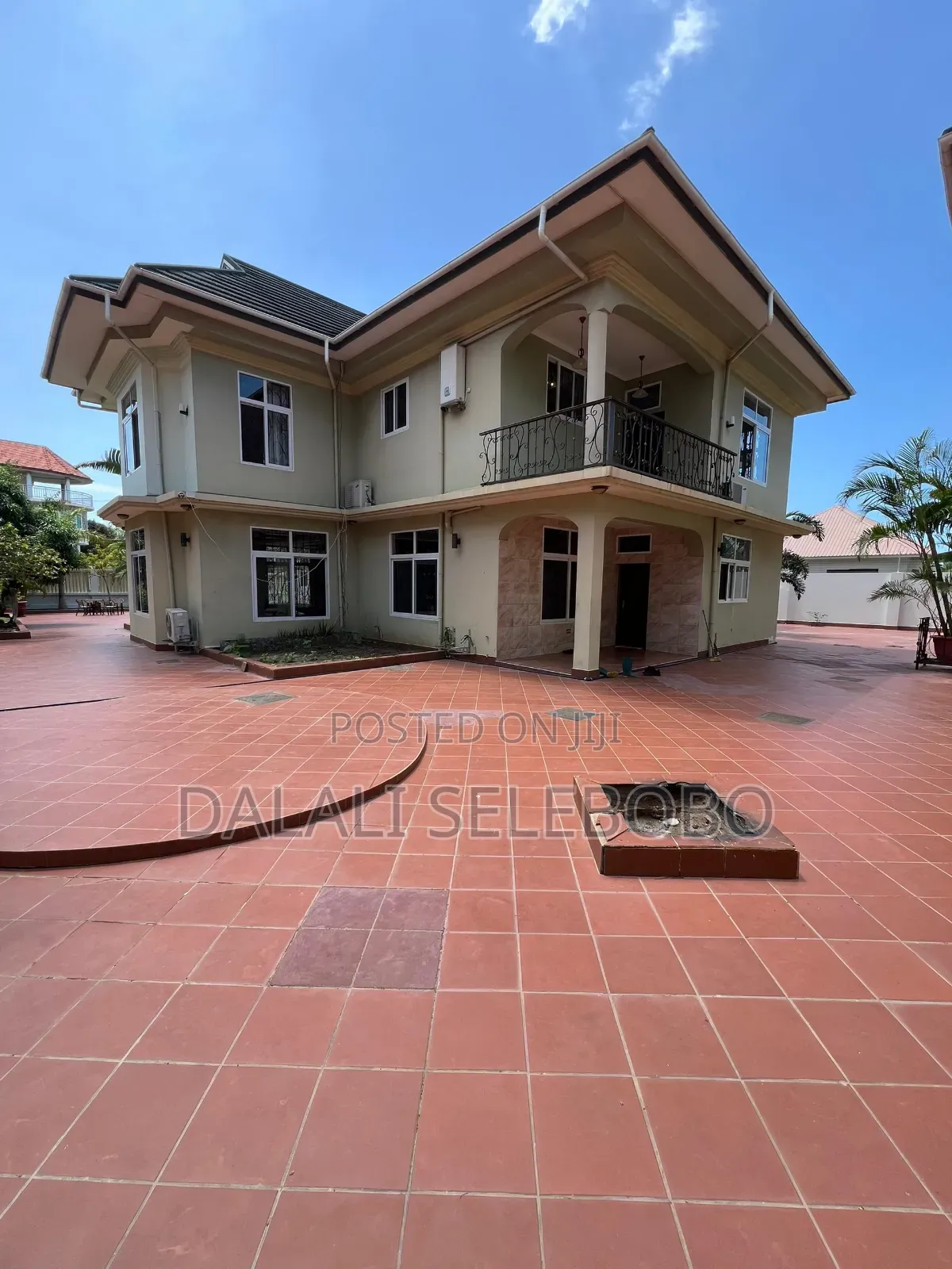 5bdrm Bungalow in Mbweni Jkt for sale