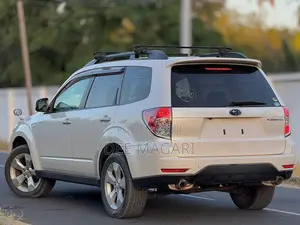 Subaru Forester 2009 White