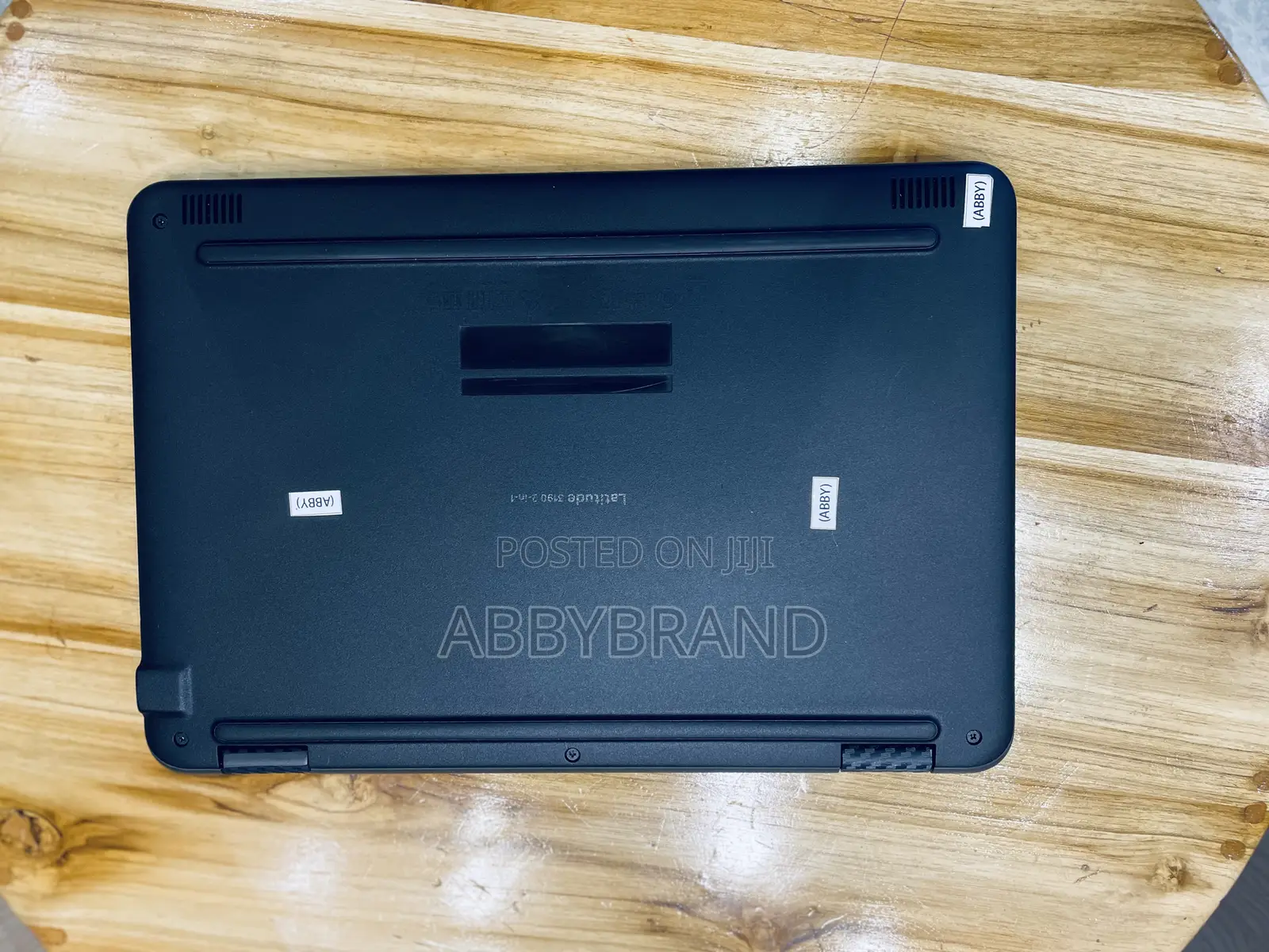 Laptop Dell Latitude 3189 4GB Intel SSD 128GB