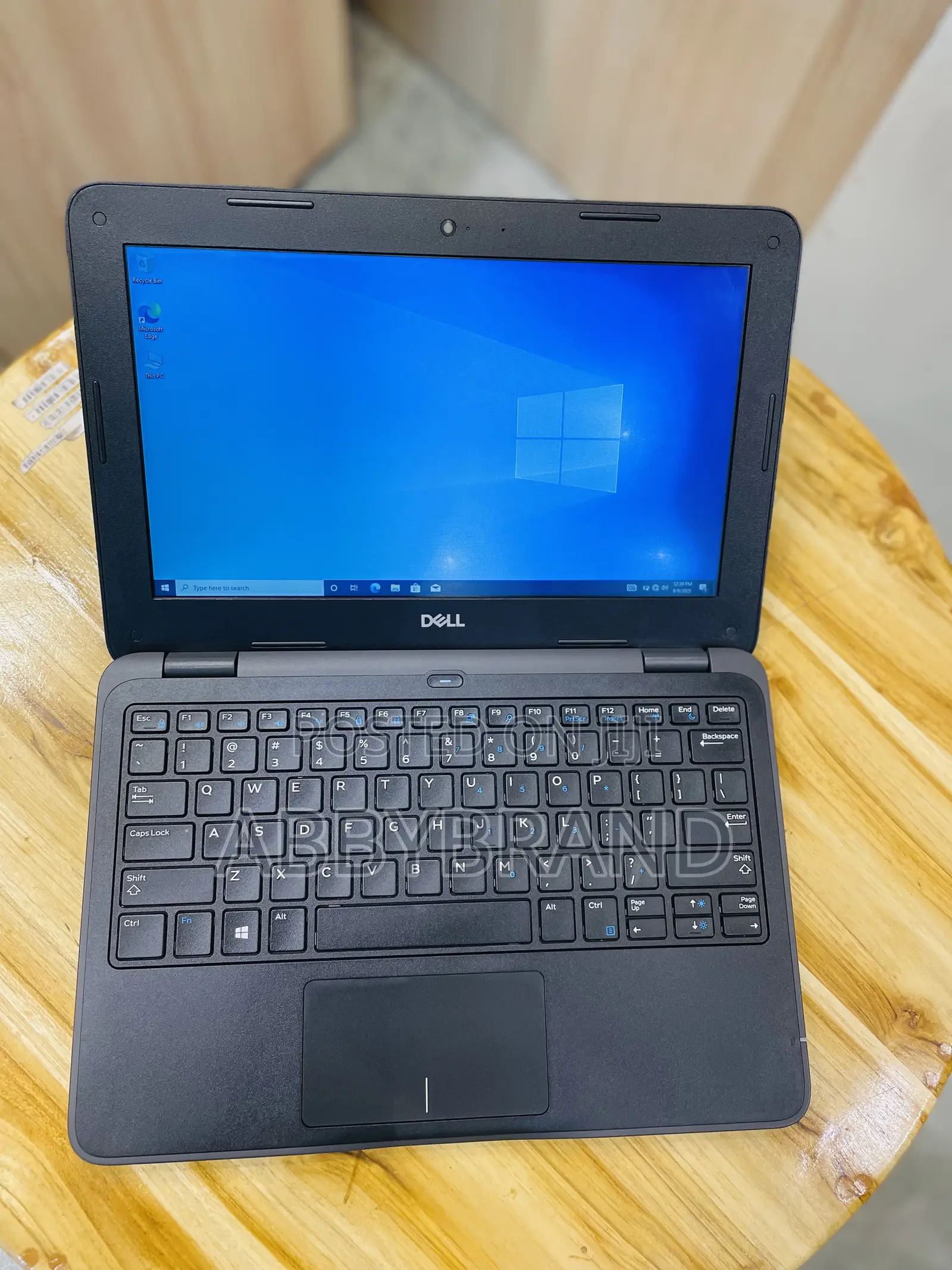 Laptop Dell Latitude 3189 4GB Intel SSD 128GB