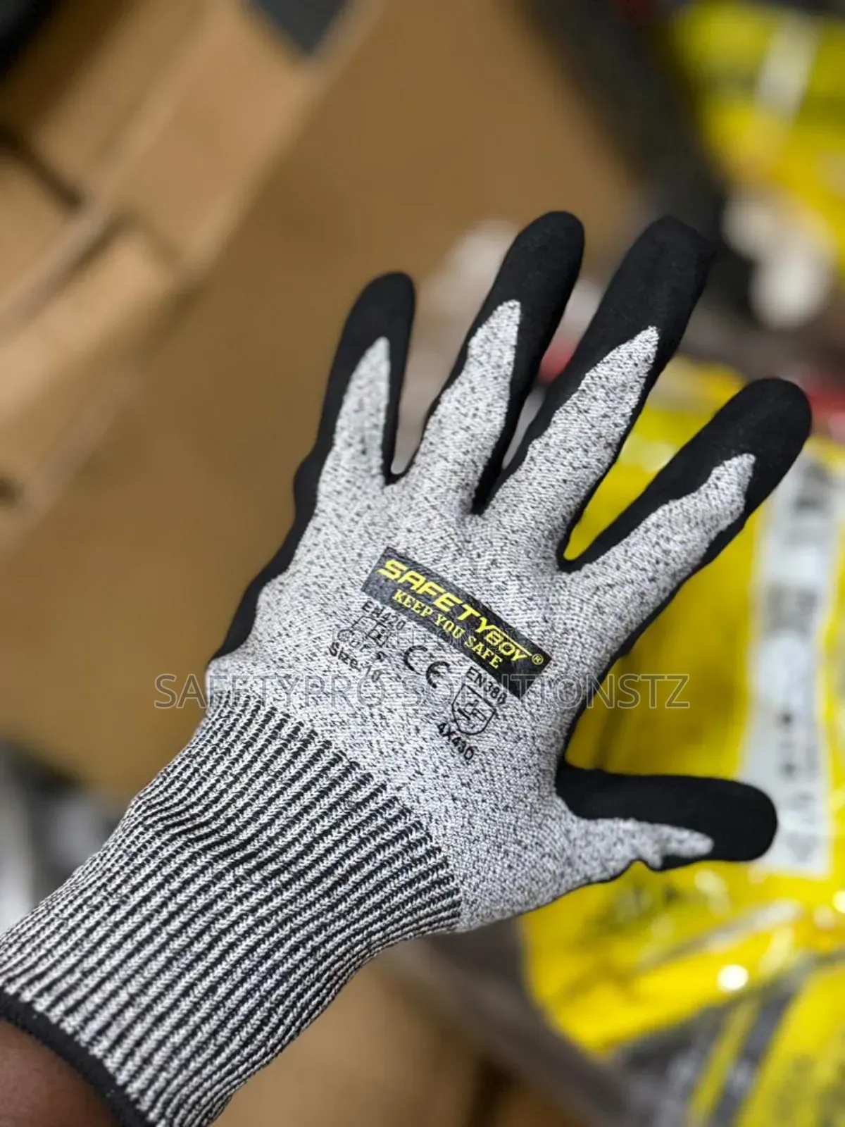 Heavy Duty Non Cut Gloves (Cut 5)
