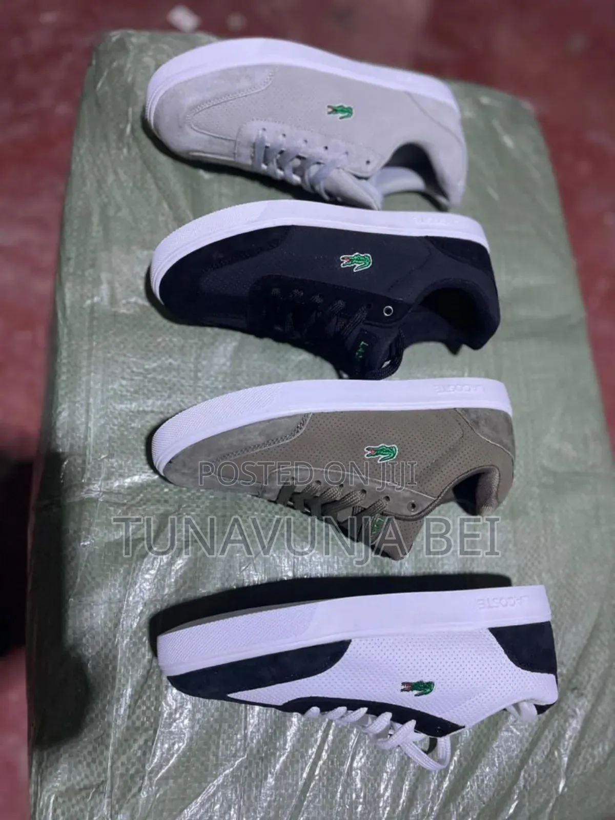 Lacoste Sneakers