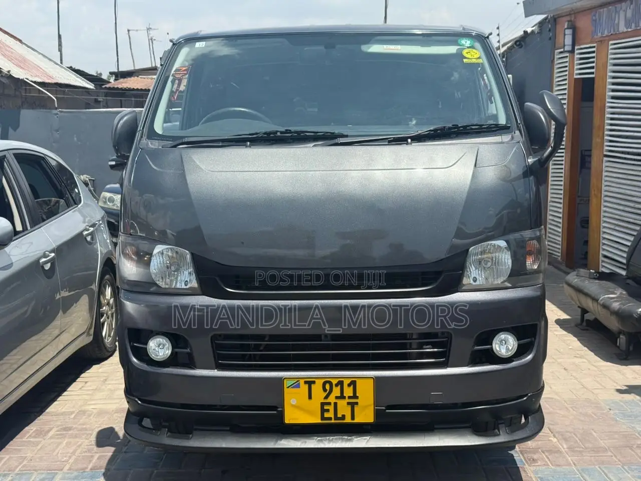 Toyota Quantum 2013 Grey