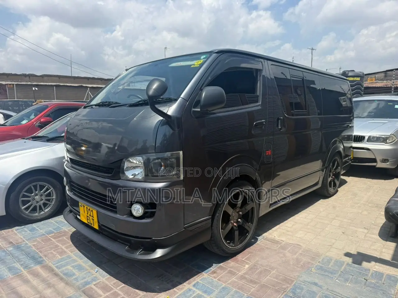 Toyota Quantum 2013 Grey