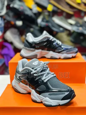 New Balance Umeme