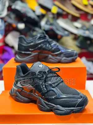 New Balance Umeme