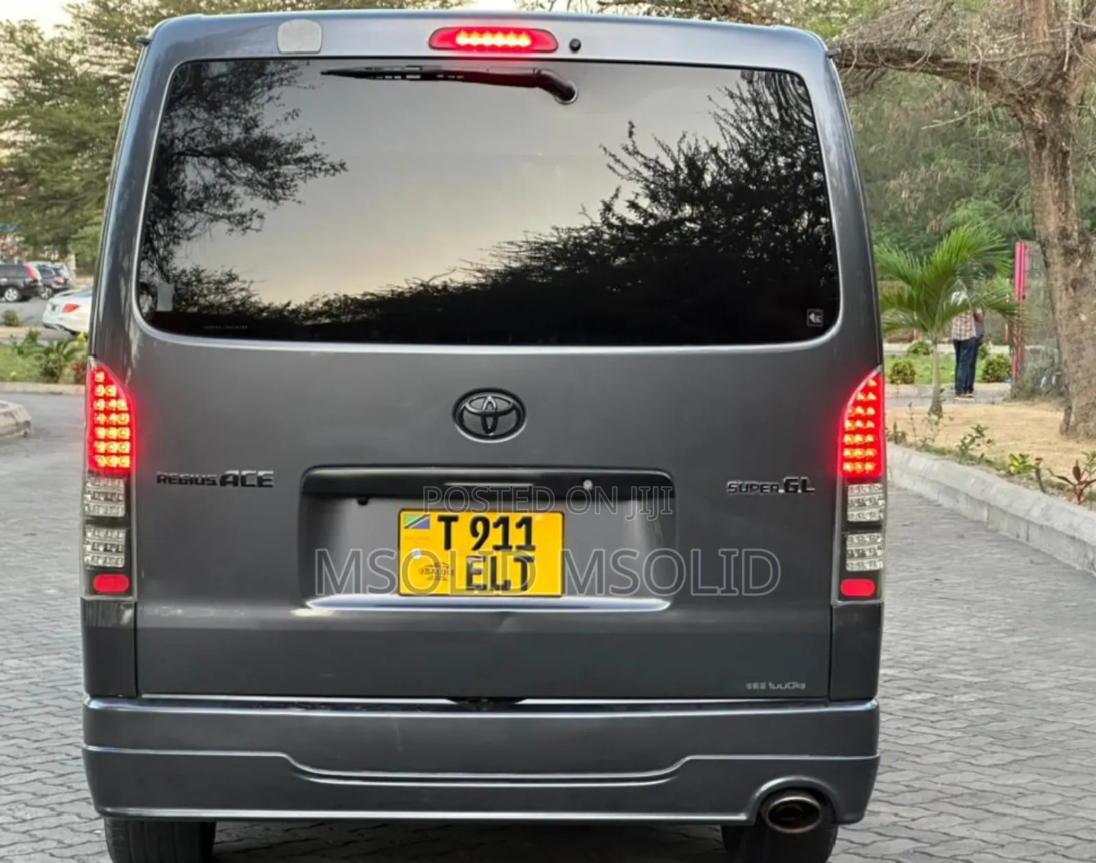 Toyota HiAce 2010 Gray