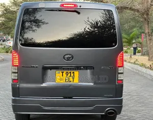 Toyota HiAce 2010 Gray
