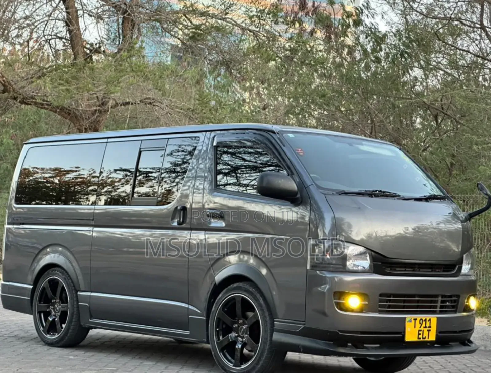 Toyota HiAce 2010 Gray