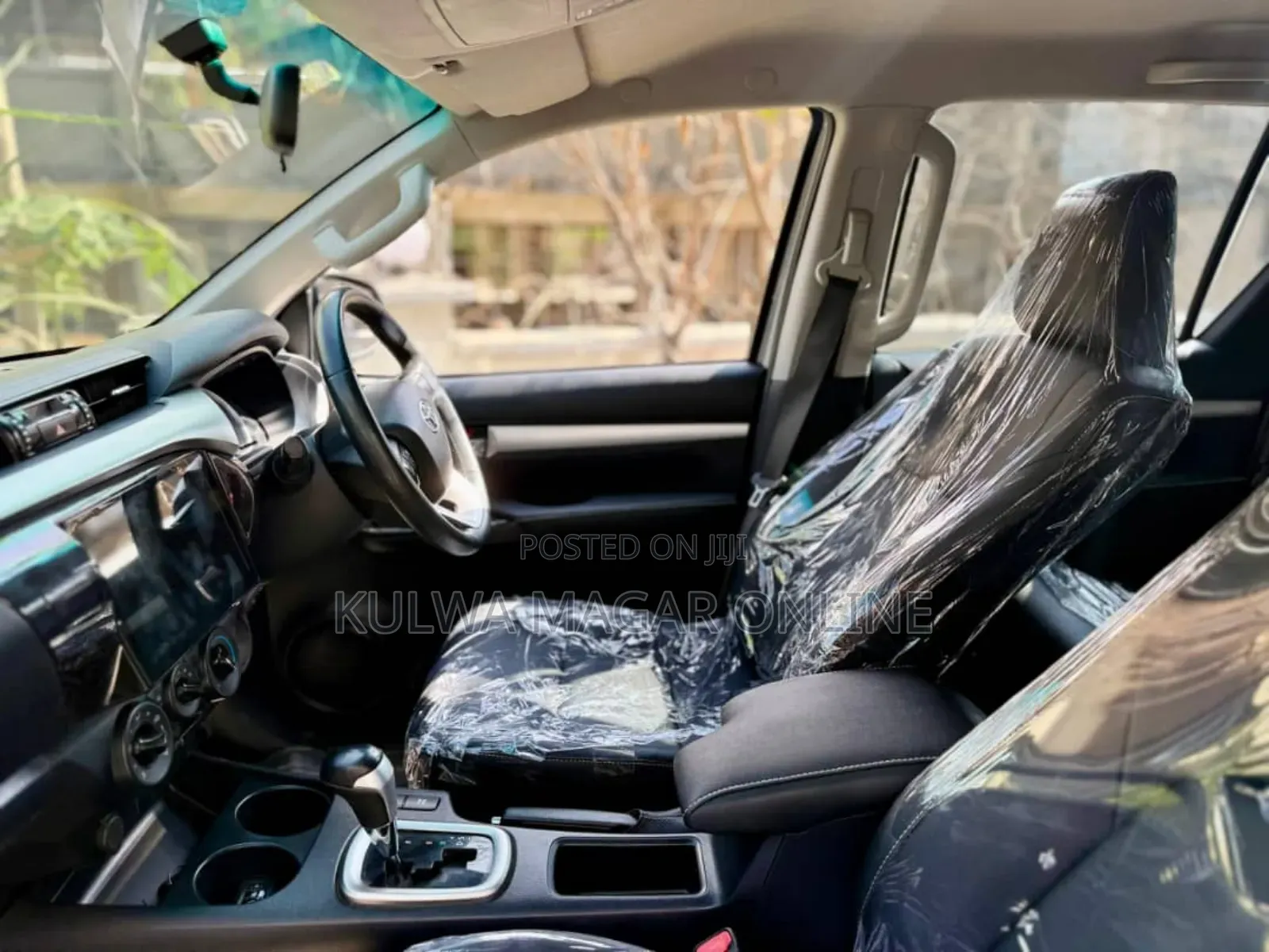 Toyota Hilux 2020 Silver