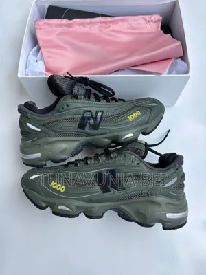 New Balance 1000