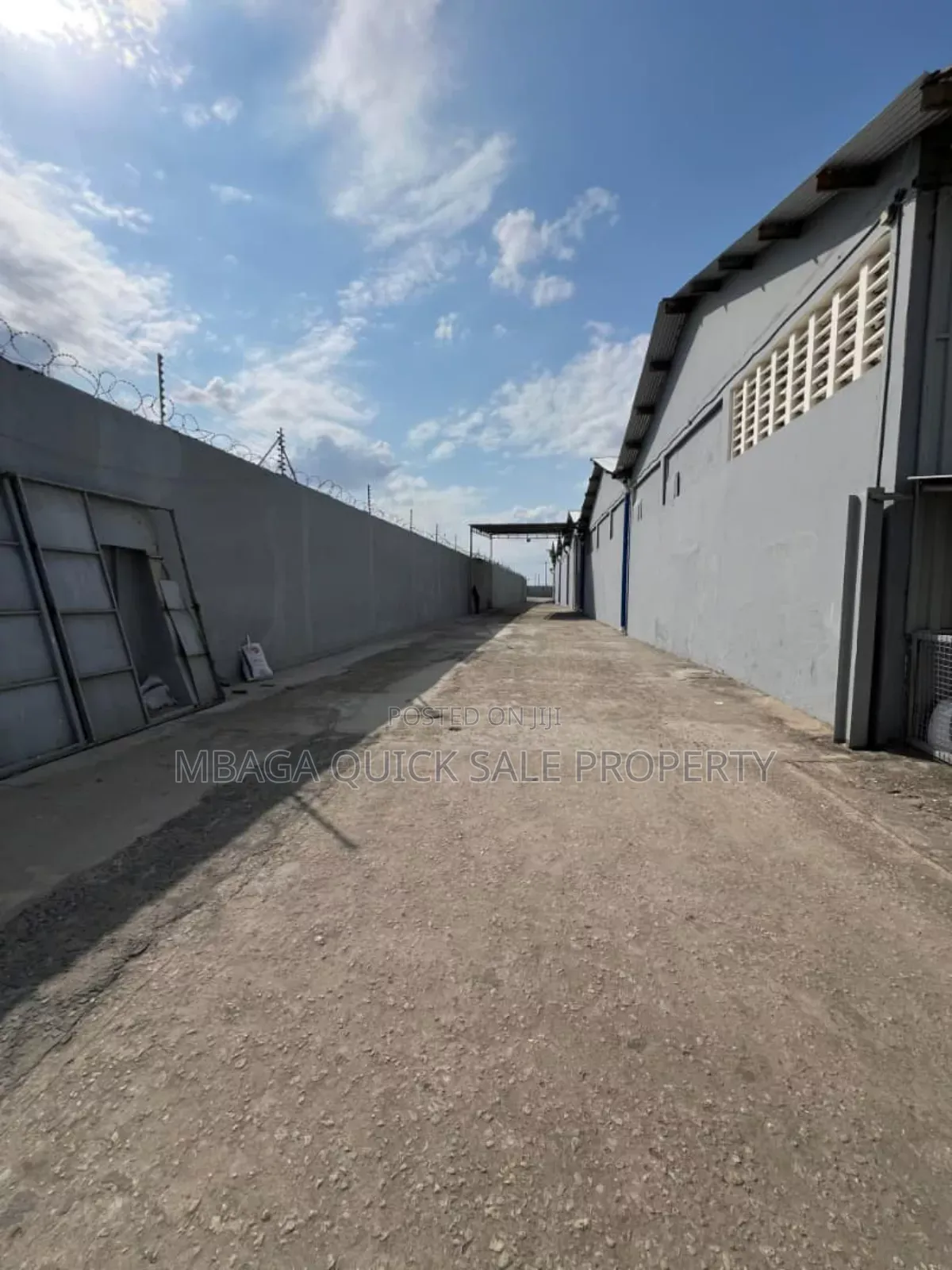 Godown Area SQM 6000 Yard With 3 Acres for Rent at Pugu Rd
