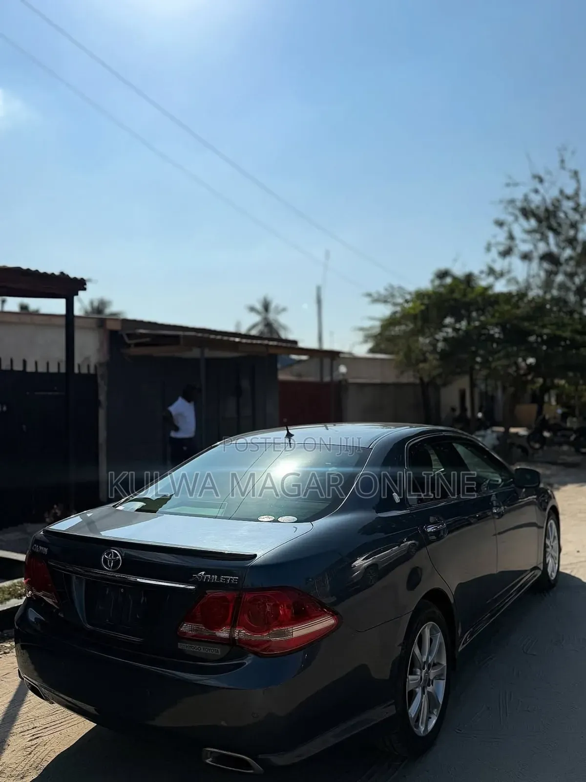 Toyota Crown 2010 White
