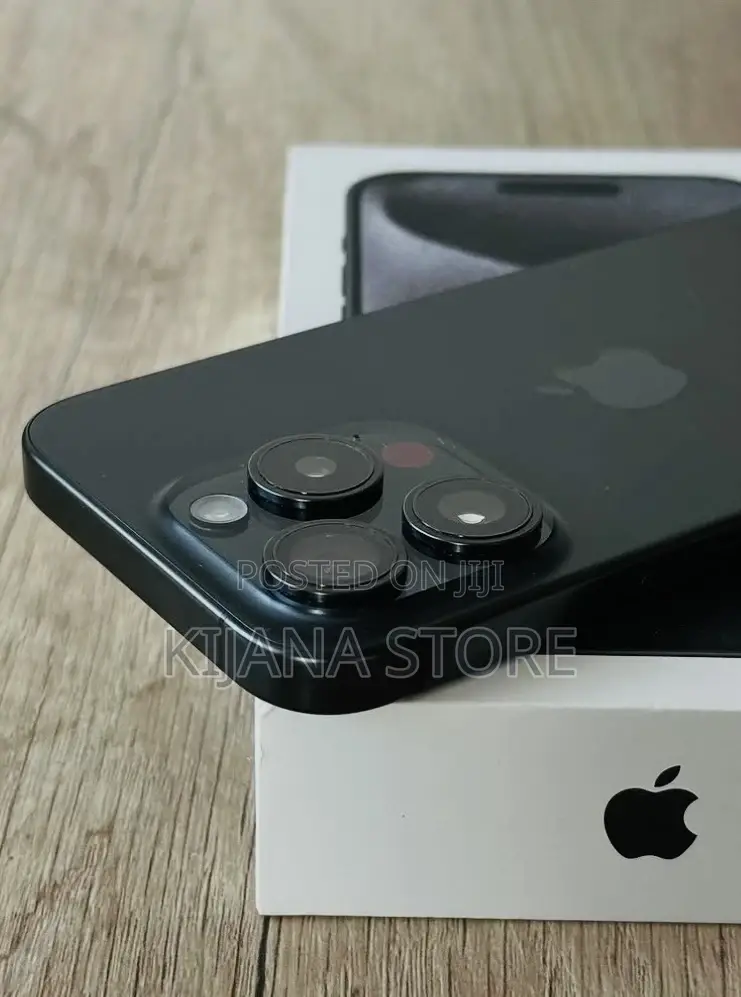 New Apple iPhone 15 Pro 256 GB Black