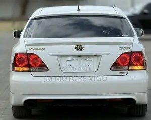 Toyota Crown 2007 White