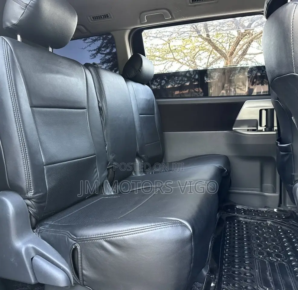 Toyota Noah 2009 Black