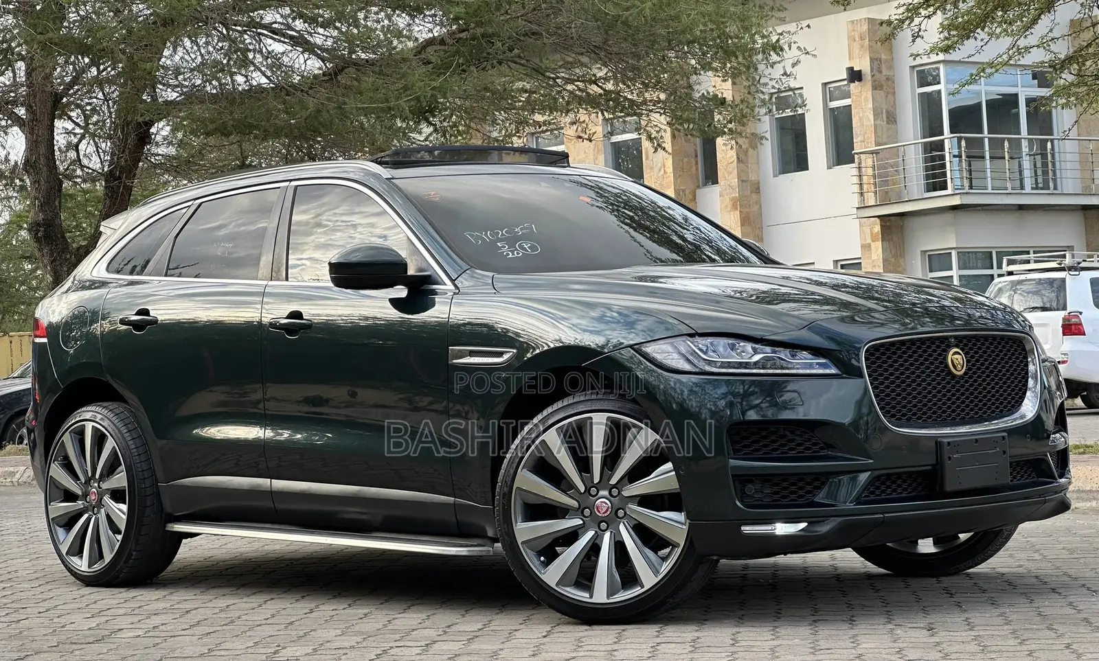 Jaguar F-Pace 2017 Green