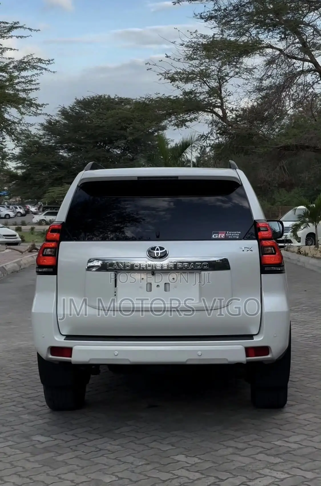 Toyota Land Cruiser Prado 2.7 2023 White