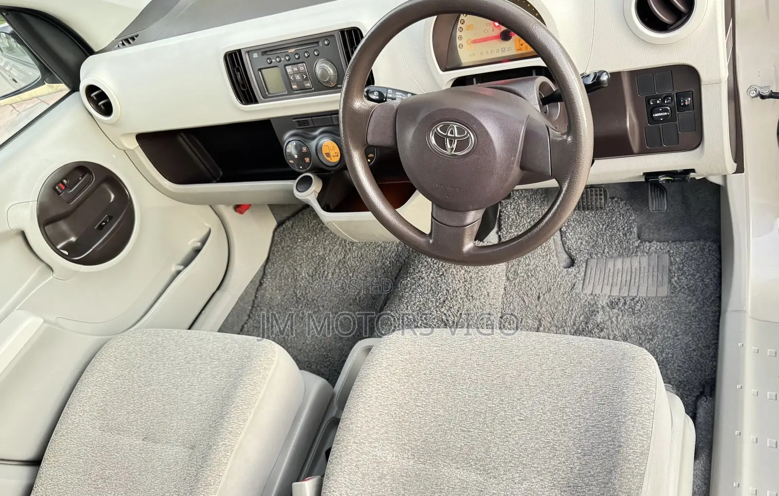 Toyota Passo 2011 Beige