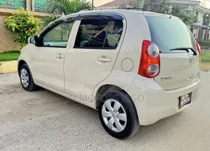 Toyota Passo 2011 Beige