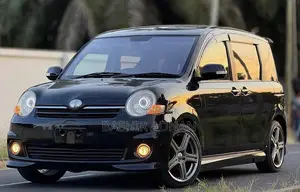 Toyota Sienta 1.5 FWD 2005 Black