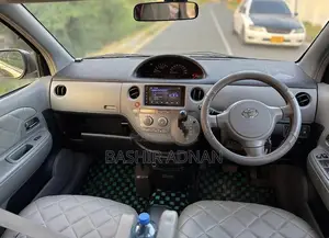 Toyota Sienta 1.5 FWD 2005 Black