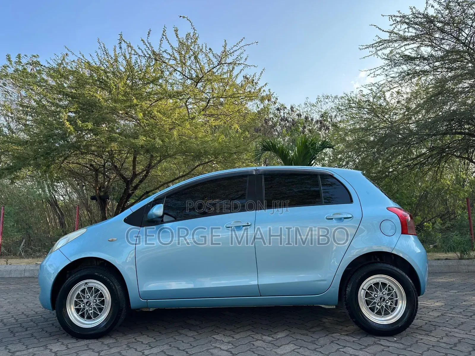 Toyota Vitz 2007 Blue