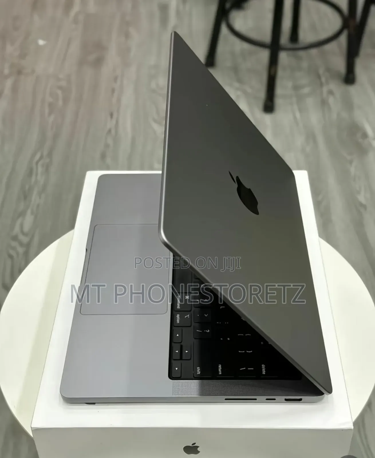 New Laptop Apple MacBook Pro 2021 M1 16GB Intel Core I5 SSD 1T
