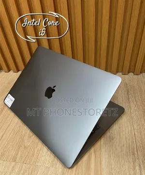 Laptop Apple MacBook Pro 2018 16GB Intel Core I7 SSD 256GB