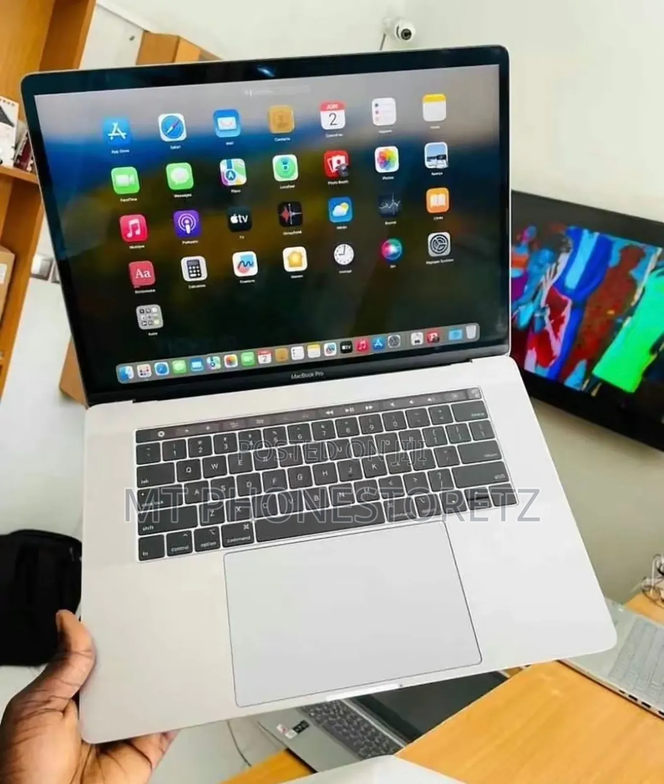 Laptop Apple MacBook Pro 2017 16GB Intel Core I7 SSD 512GB