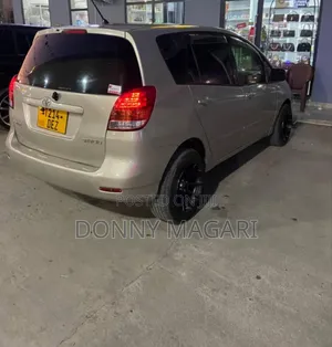 Toyota Corolla Spacio 2006 Gold