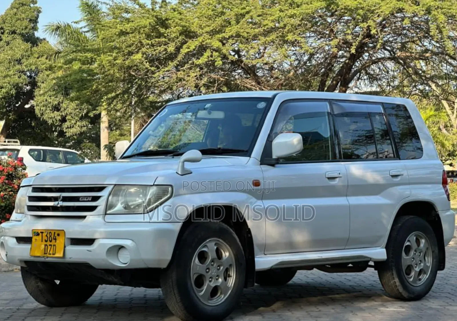 Mitsubishi Pajero 2004 White