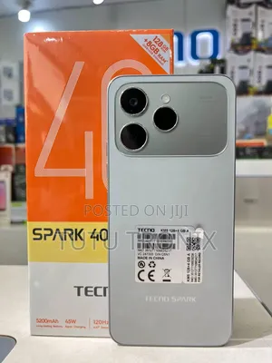 New Tecno Spark 40 128 GB White