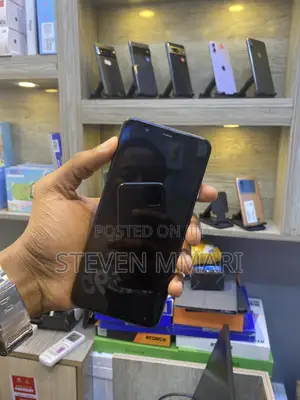 New Samsung Galaxy S10e 128 GB
