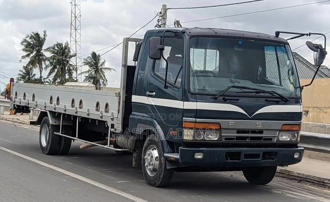 Mitsubishi Fuso Longbase 4 Tonnes 6d17 Unregistered Mpya.