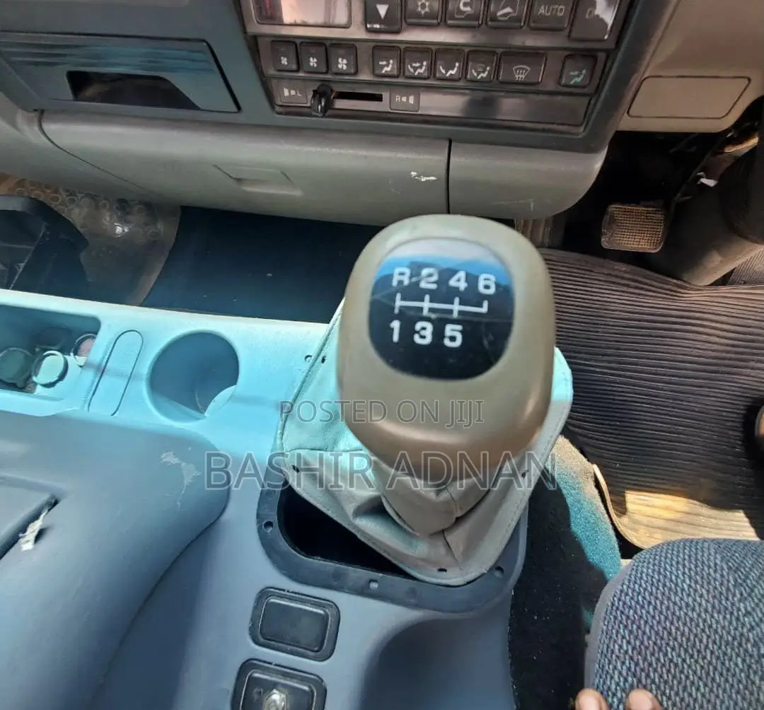 Mitsubishi Fuso Longbase 4 Tonnes 6d17 Unregistered Mpya.