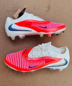 Nike Phantom Sports Shoes