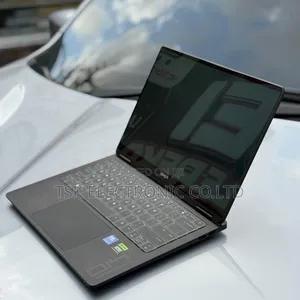 New Laptop HP 16GB Intel Core Ultra 7 SSD 1T