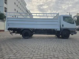 Canter Ya Mzigo Kaliii