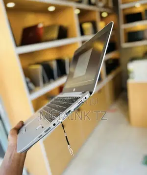 Laptop HP EliteBook 820 G3 8GB Intel Core I5 SSD 256GB