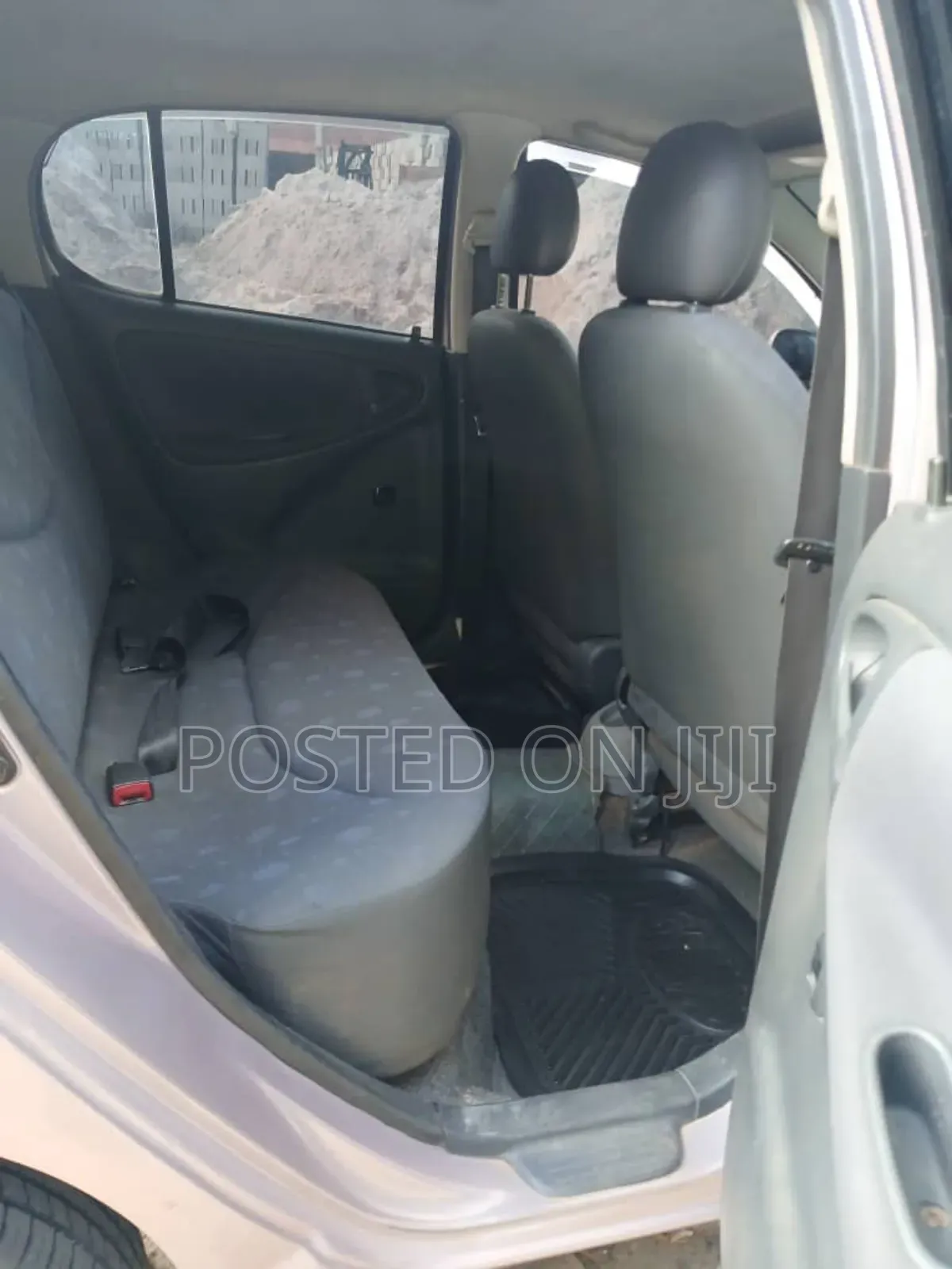 Toyota Vitz 2003 Pink
