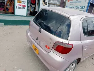 Toyota Vitz 2003 Pink