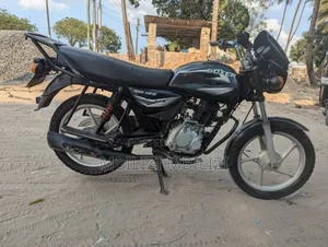 Bajaj Boxer 125 2024 Black