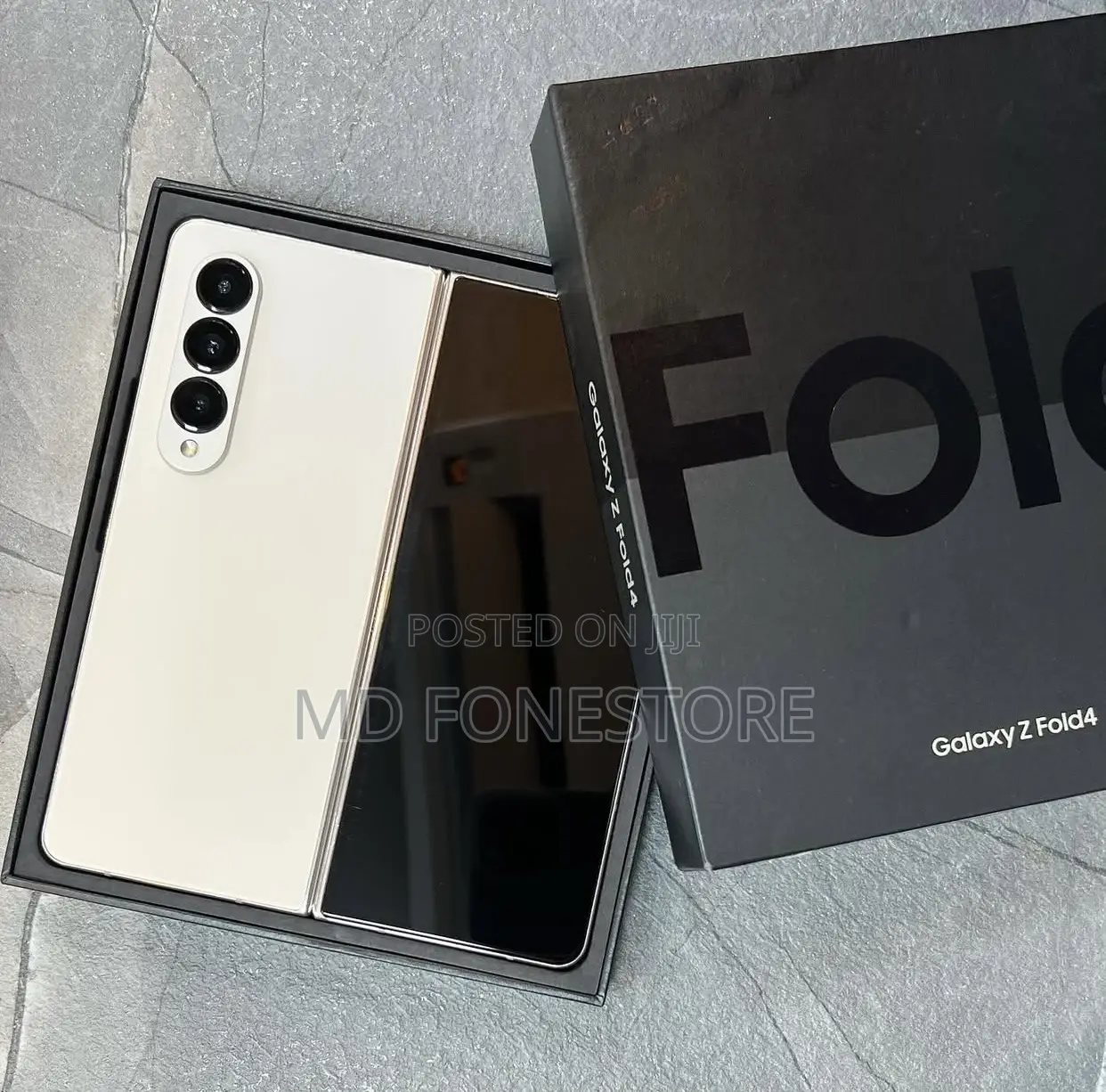 New Samsung Galaxy Z Fold4 256 GB White